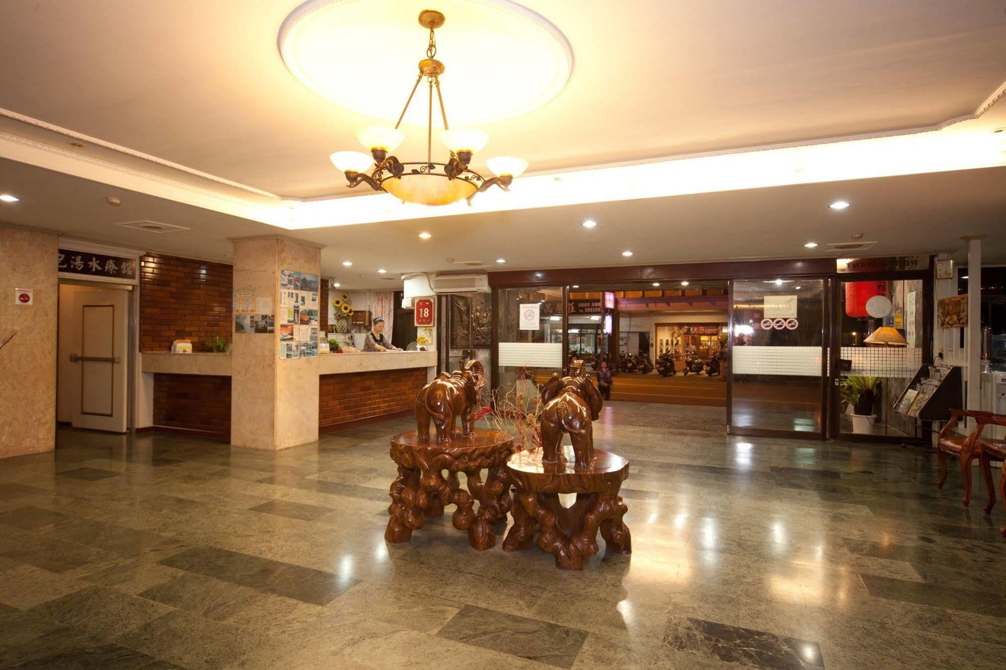 แชมป์เพนช์ โฮเต็ล Hotel เจียวซี ภายนอก รูปภาพ