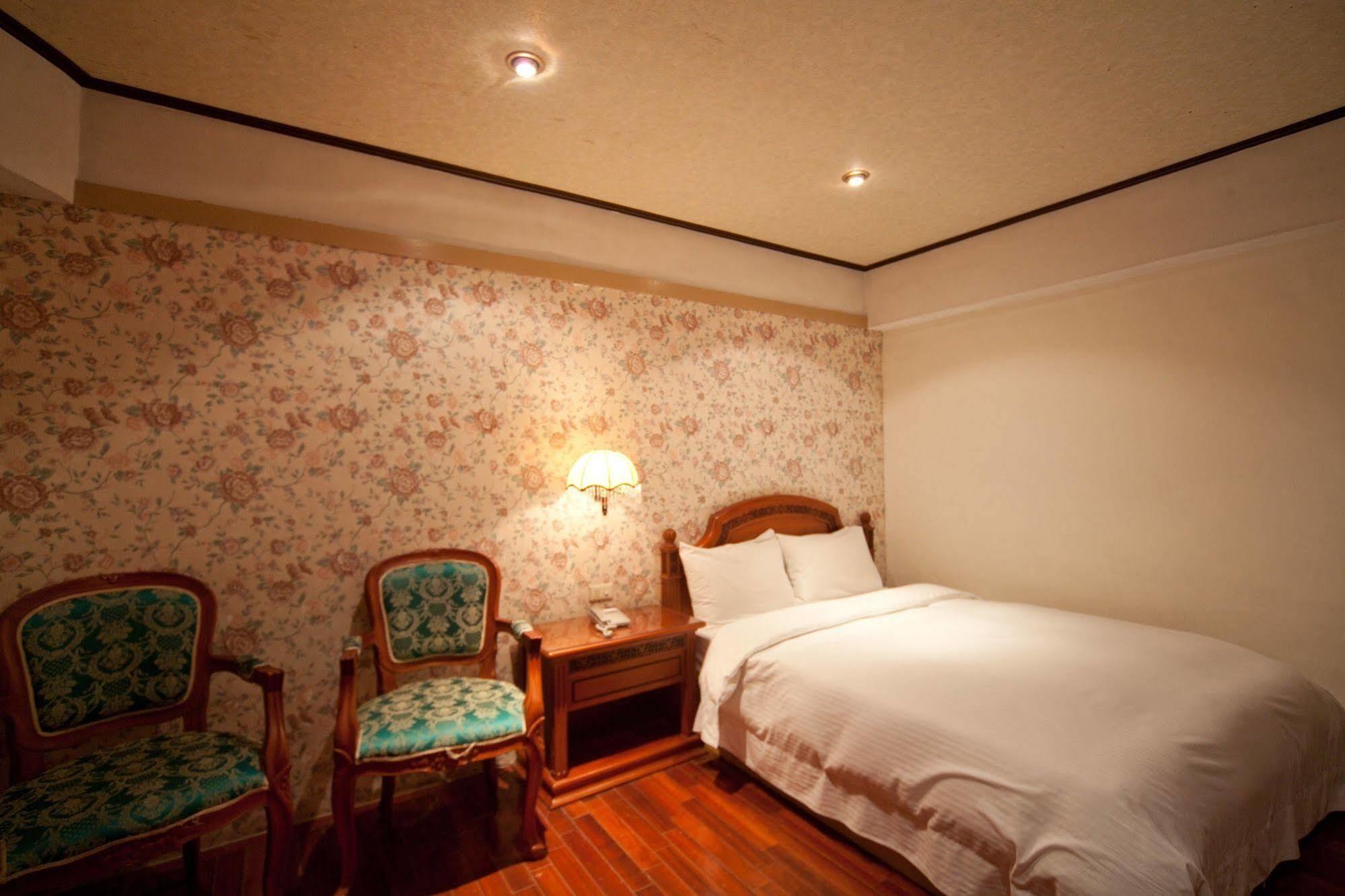 แชมป์เพนช์ โฮเต็ล Hotel เจียวซี ภายนอก รูปภาพ
